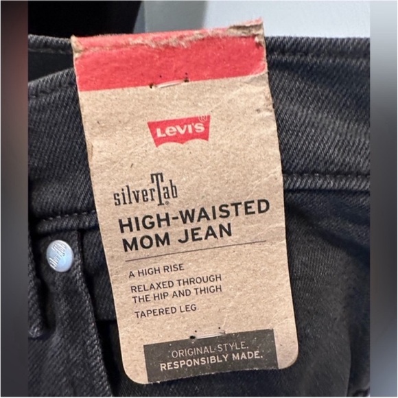 Levi’s SilverTab High-Waisted Mom Jean, Vintage Style, 30X27 - Picture 8 of 8